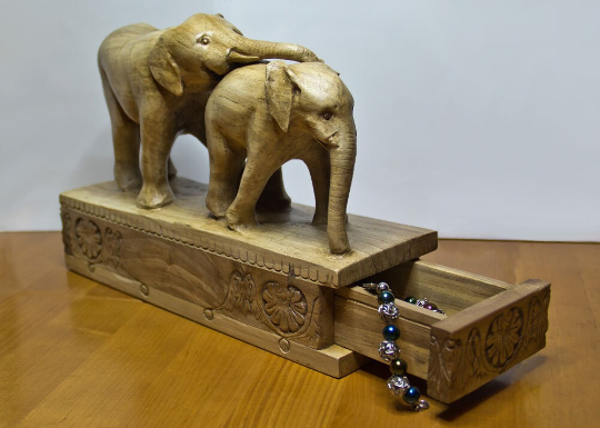 statuetka dwa słonie na biżuterię
